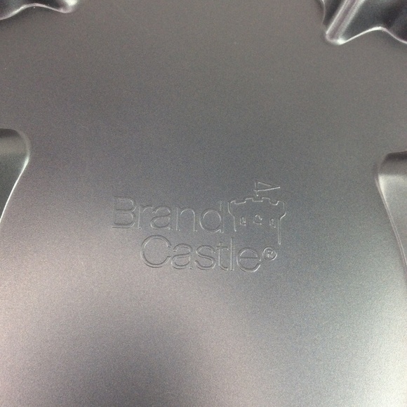 Brand Castle Nonstick Baking Sheet Frosty Snowman Profile - Picture 2 of 6